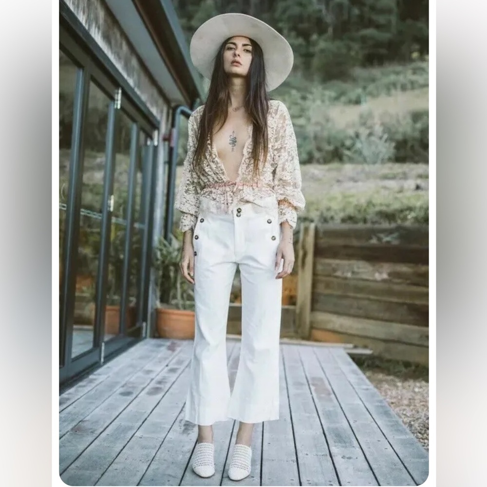 Jen’s Pirate Booty Free People “Gwen” white linen boho cropped pants L
